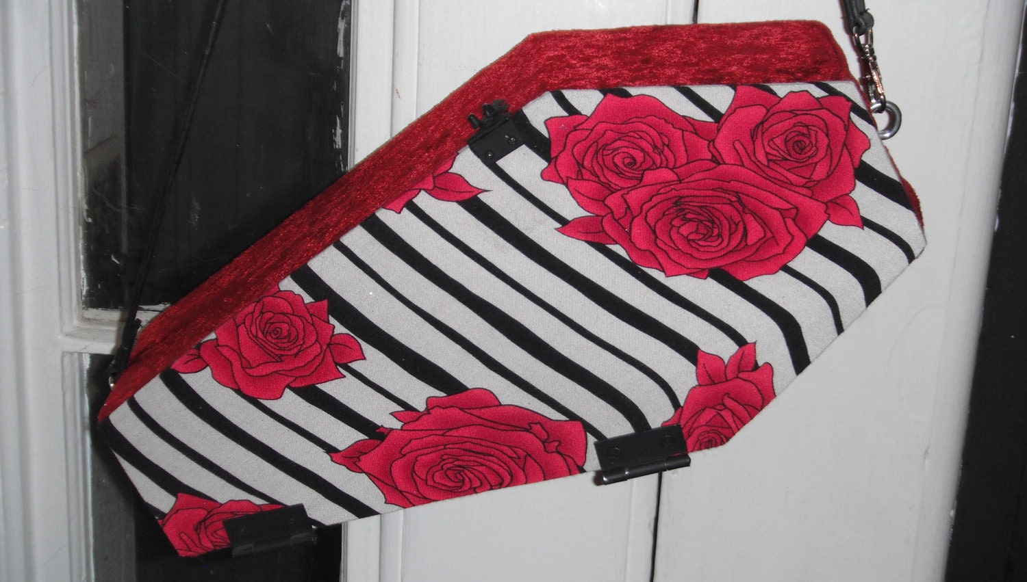 Rockabilly Rose Coffin Purse