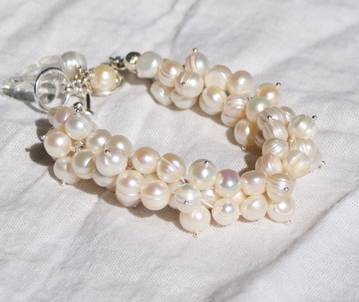 Holy Cluster of Pearls Batman....Bracelet by Glimma