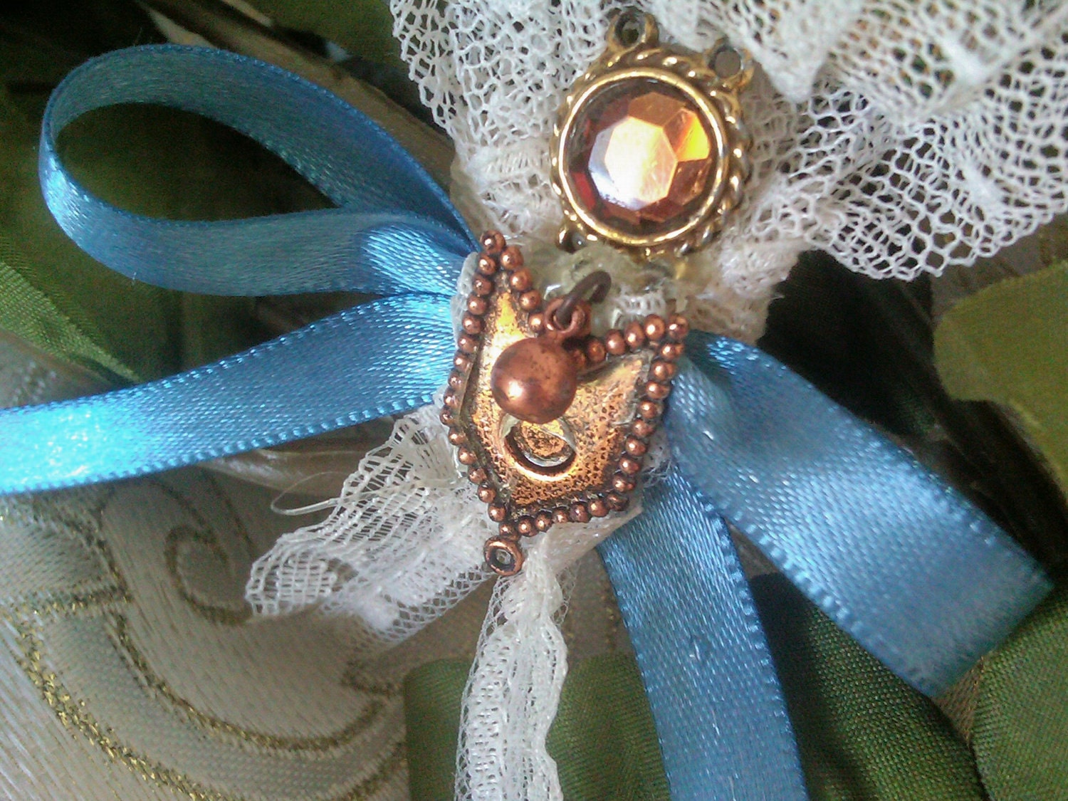 Bluebell Layered Victorian Fan Christmas Ornament