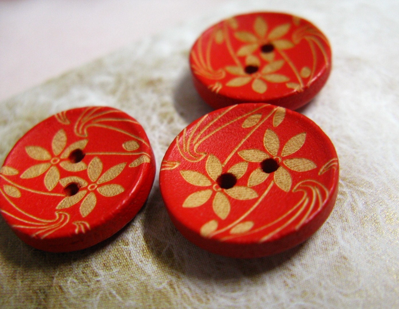 Red Wooden Buttons - Japanese Style Red Concave Wooden buttons with Apricot Color Tawny-Day-Lily pattern. 0.59 inch. 10 pcs