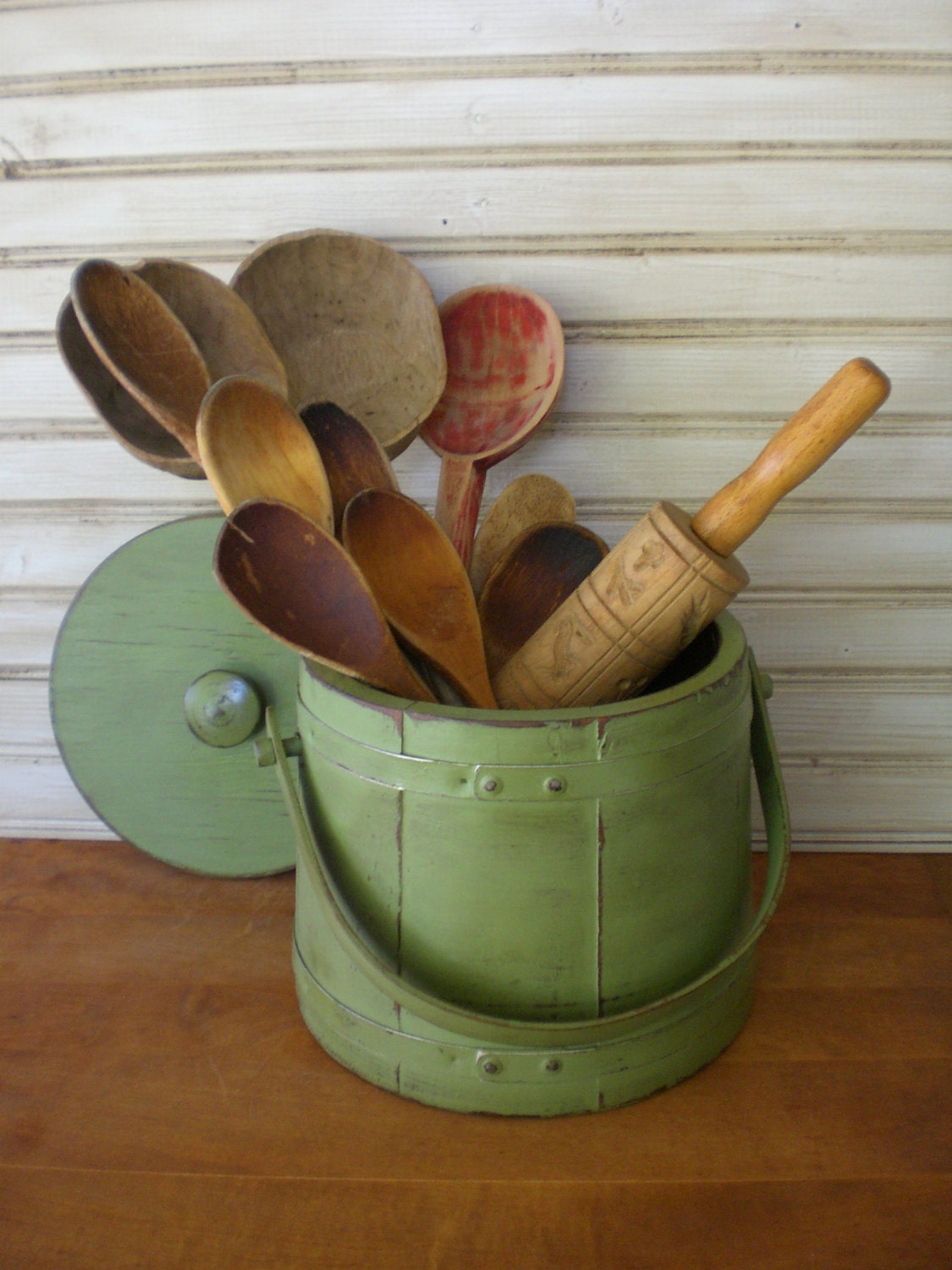 Vintage Primitive Wooden Firkin Sugar Pantry Bucket Pail Lid Wood Green