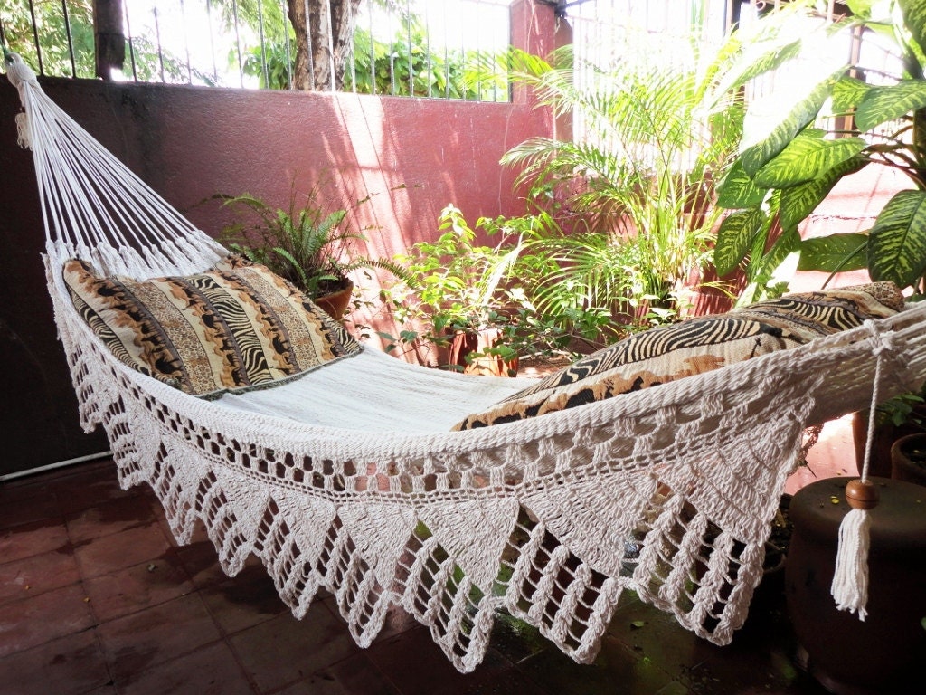 One Color Beige Single Hammock Hand-Woven Natural Cotton Triangle Fringe