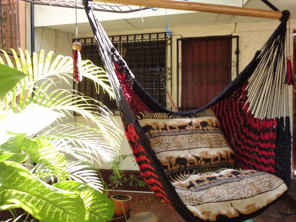 Red and Black Sitting Hammock, Hanging Chair Natural Cotton and Wood