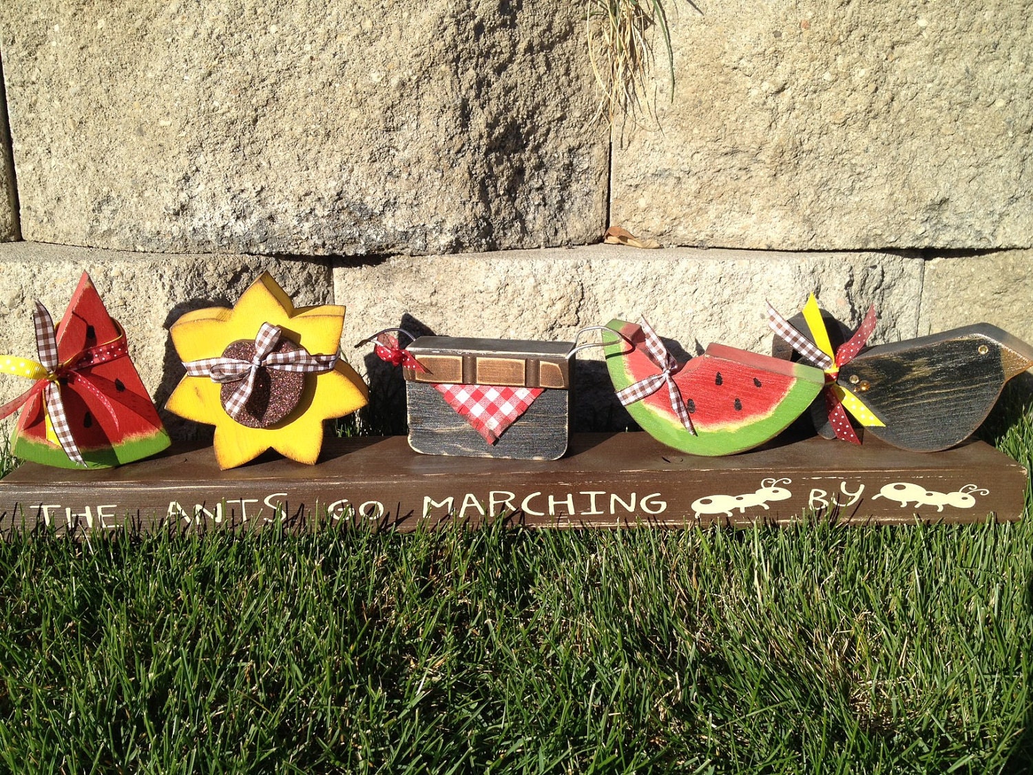 Summer Decor "The Ants Go Marching One by One"