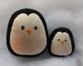crochet amigurumi penguin momma and baby // toy or ornament // MADE TO ORDER
