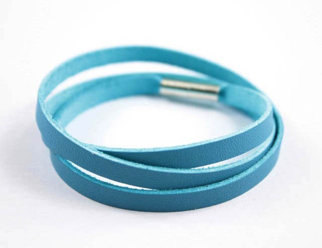 turquoise leather wrap magnetic bracelet t68