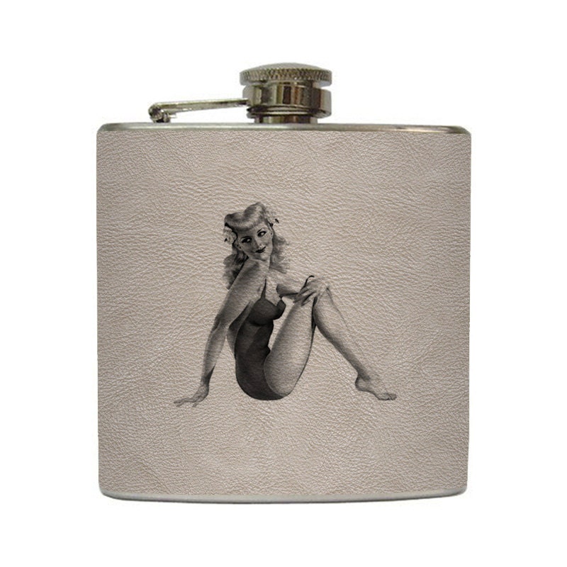 Vintage Retro Blonde Pinup Girl Hip Flask Swimsuit on Tan Faux Leather Groomsmen Gift Stainless Steel 6 oz Liquor Hip Flask LC-1086