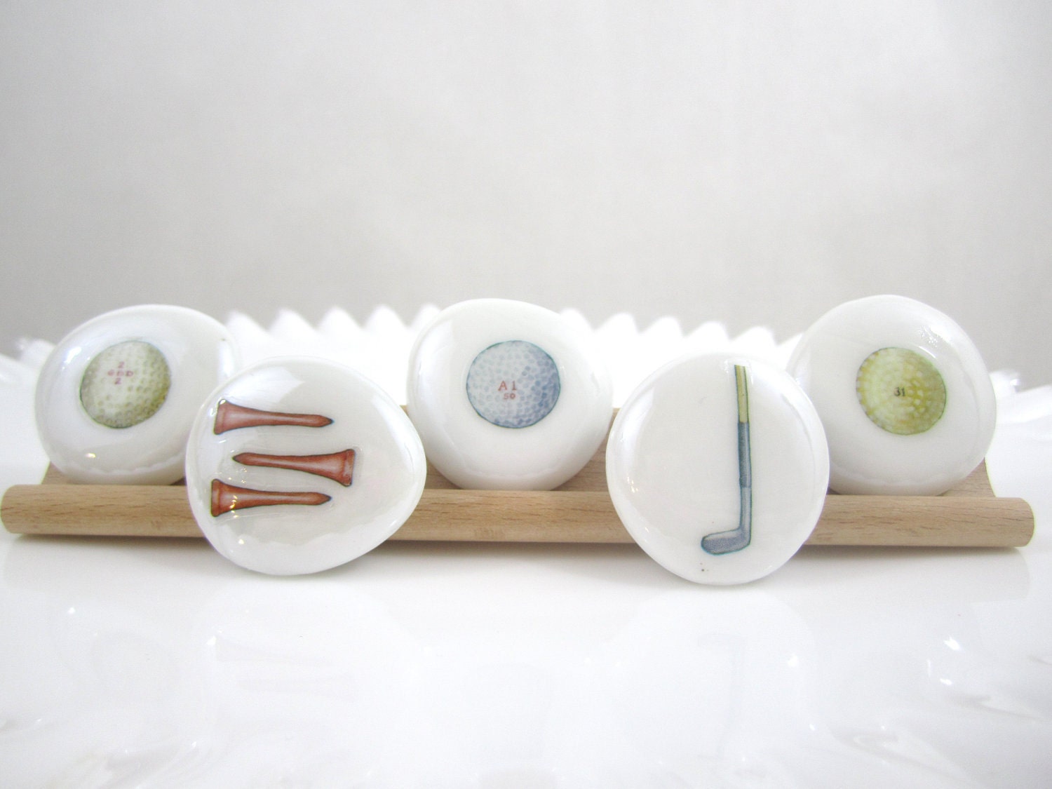FREE United States Shipping, Go Golfing, LARGE Glass Circle Magnets, Set of 5, Round Glass Magnets, Neodymium Magnets
