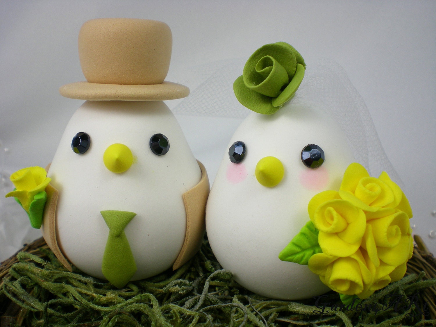 Custom Love Birds Wedding Cake Topper with Sweet Nest - the Bride Hold a Yellow Rose Bouquet(Choice of Color)