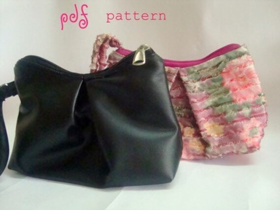 Zippered Wristlet pdf sewing pattern Pleated Clutch Purse