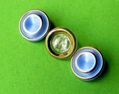 3 Vintage Buttons Glass Le Chic