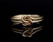 Solid 14K Gold Double knot ring. Infinity knot ring in 14 Karat gold. Yellow gold infinity ring. Promise ring, commitment, wedding, celtic