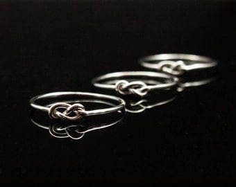 RESERVED Set of five Knot ring Bridesmaids gift set, Best friends jewelry, Sisters rings infinity knot ring