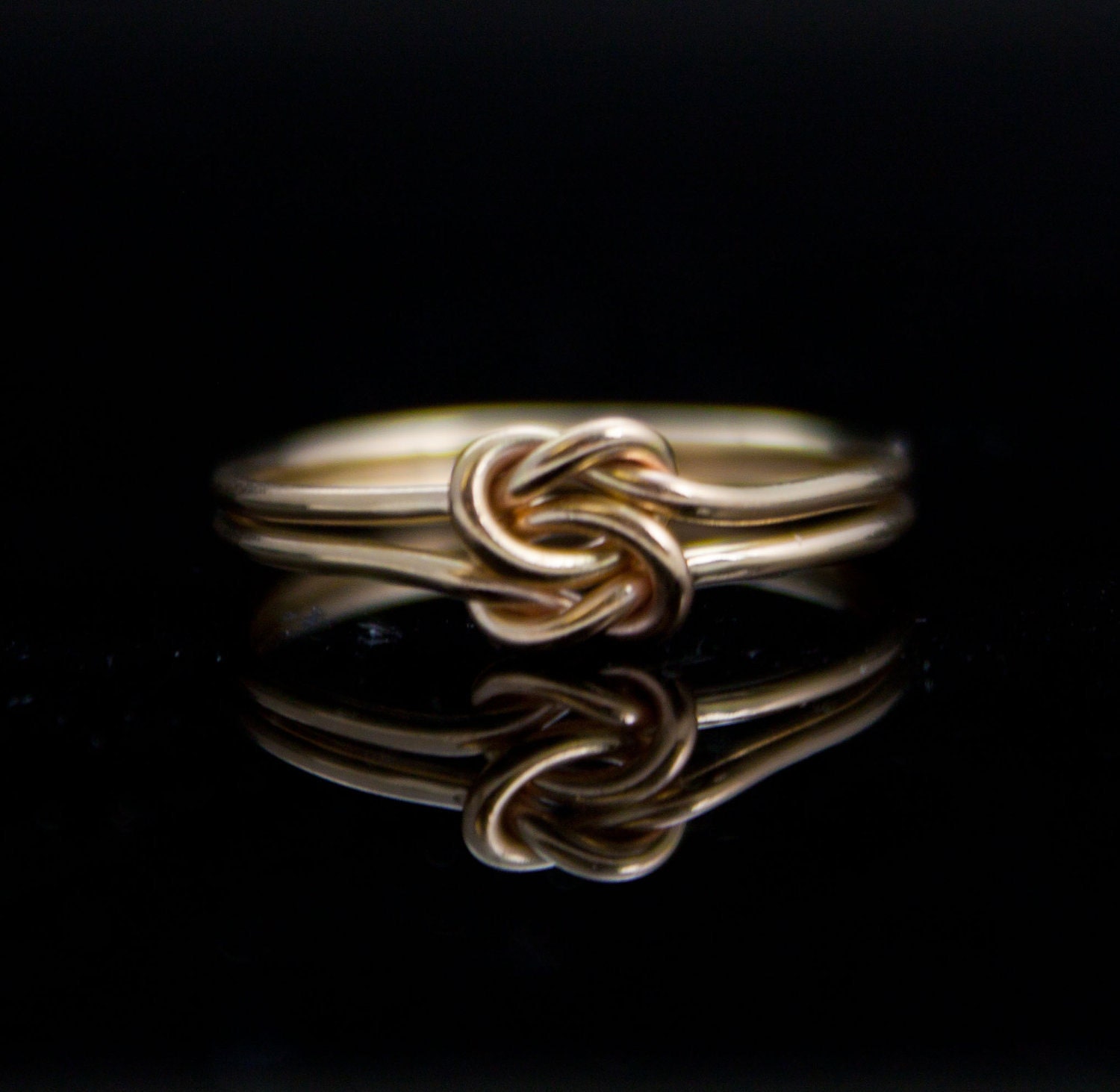 Solid 14K Gold Double knot ring. Infinity knot ring in 14 Karat gold. Yellow gold infinity ring. Promise ring, commitment, wedding, celtic
