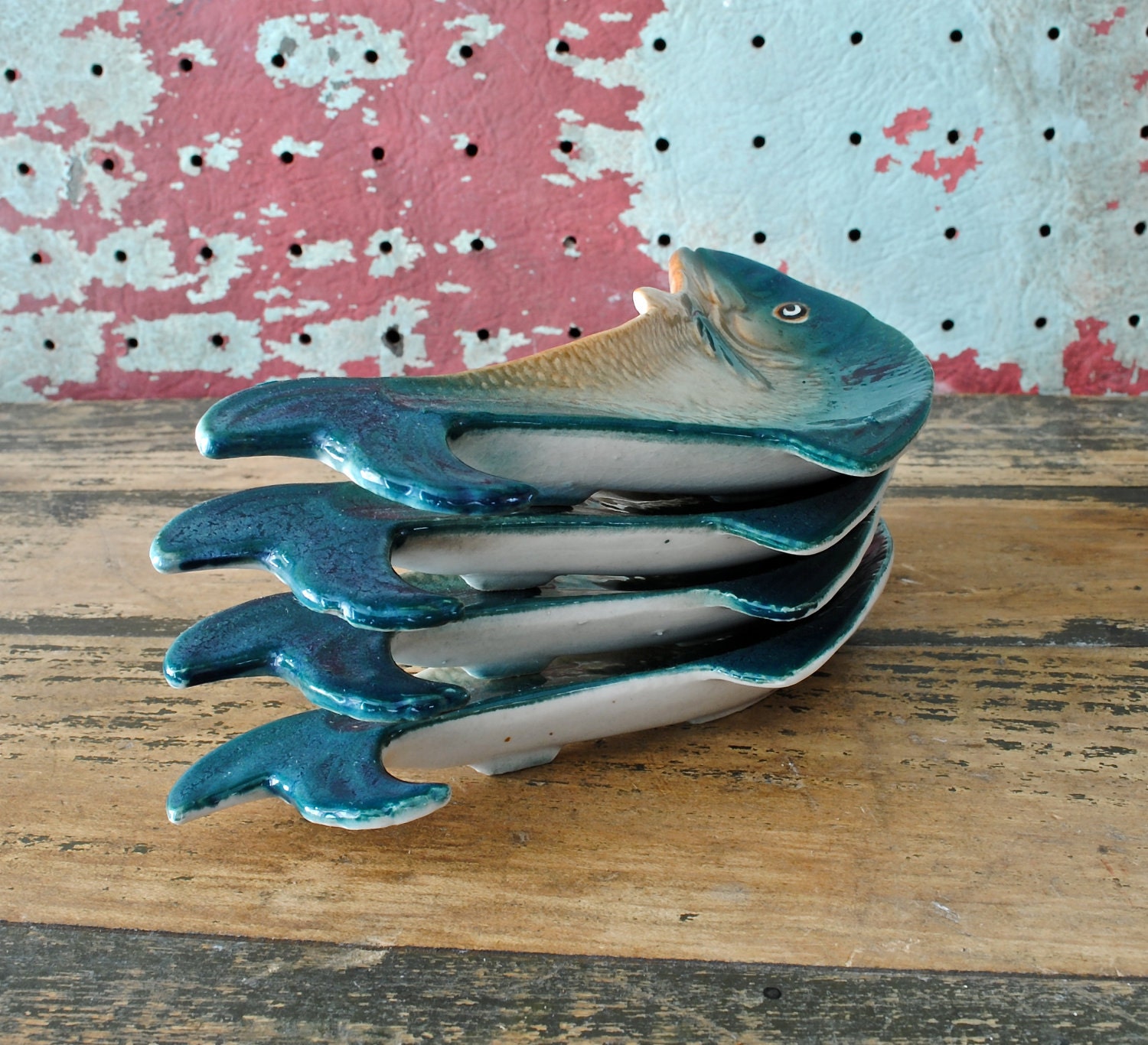 vintage c. 1920s-40s fish shaped plates // set of 4 four // made in Japan