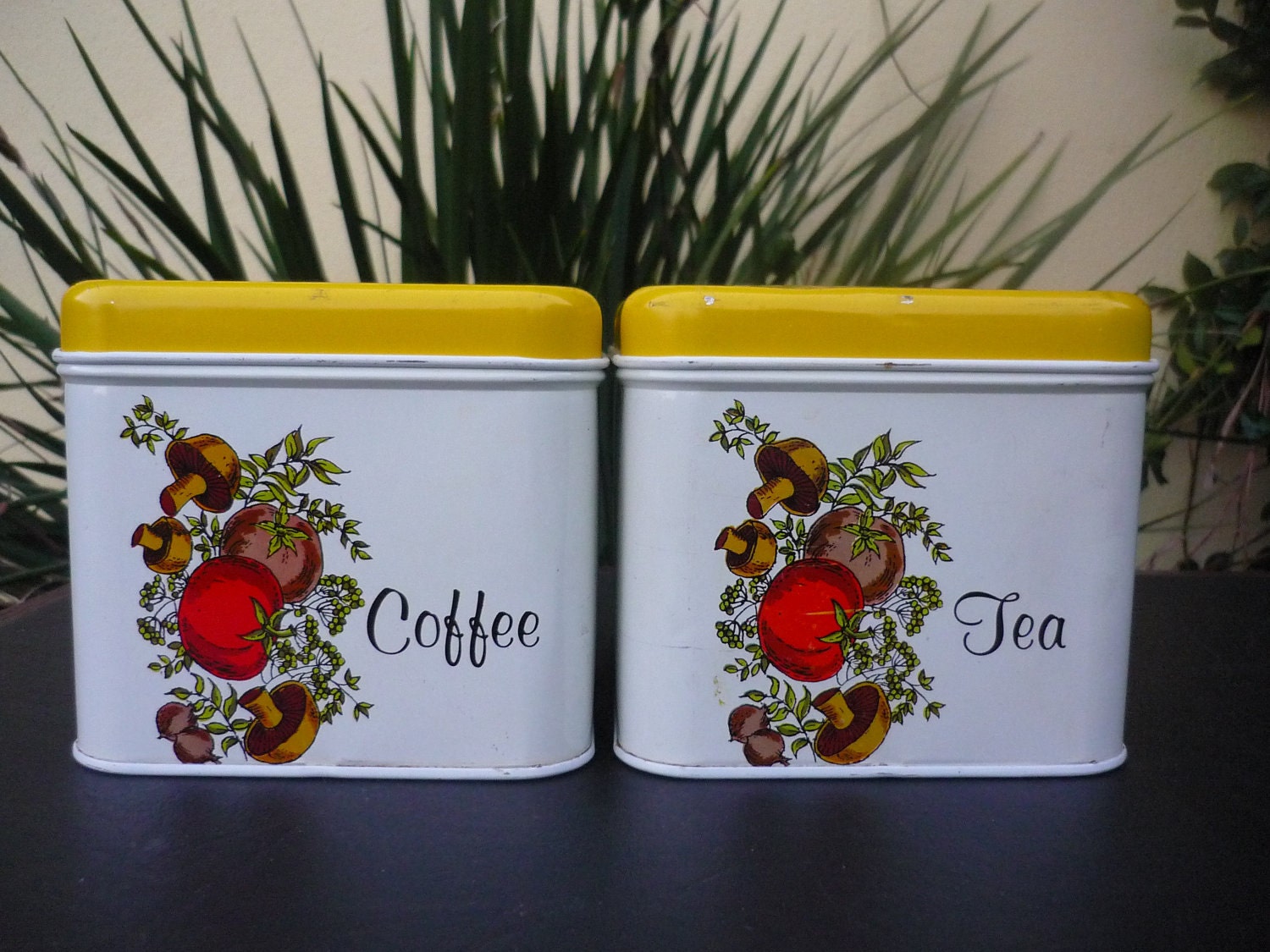2 vintage Cheinco Housewares Coffee and Tea Tin Canister Container Set