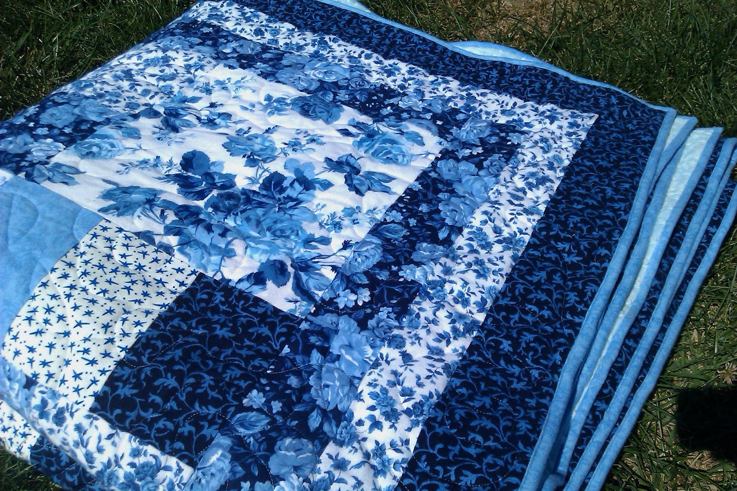 Delft Roses King Sized Flannel Quilt with Minky