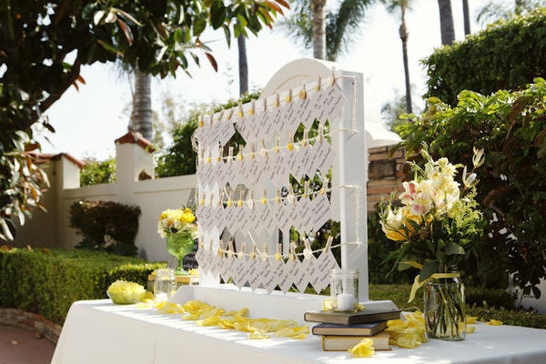 Medium Escort Card Holder in White, perfect for any Wedding, Modern, Rustic, Farm, you name it. 4 Rows of Jute String.