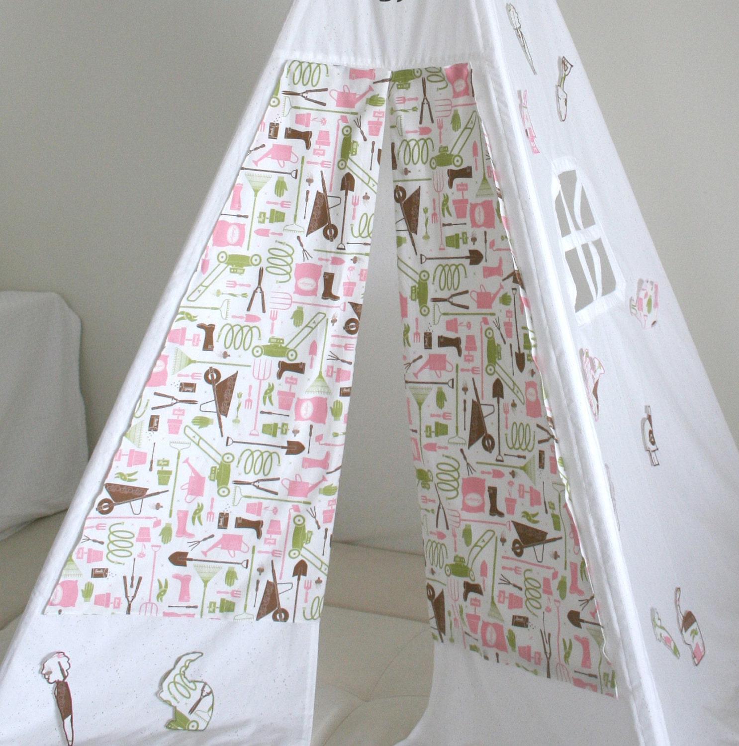 Wall Art Teepee Garden theme with Bunny but without base mat and poles