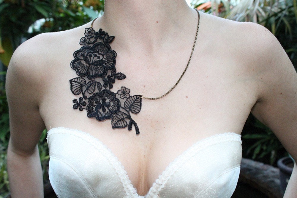 Black Widow Lace Necklace