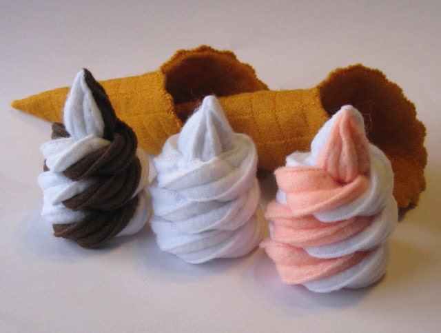 Felt Food Ice cream set waffle cone (half&half) eco friendly childrens pretend play food for toy kitchen
