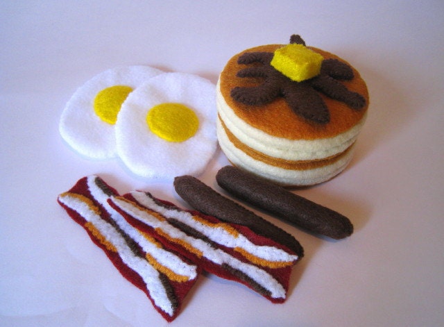 Felt Food Breakfast set - Pancake, Eggs, Bacons, Sausages - Eco Friendly Children's Pretend Play Food for Toy Kitchen