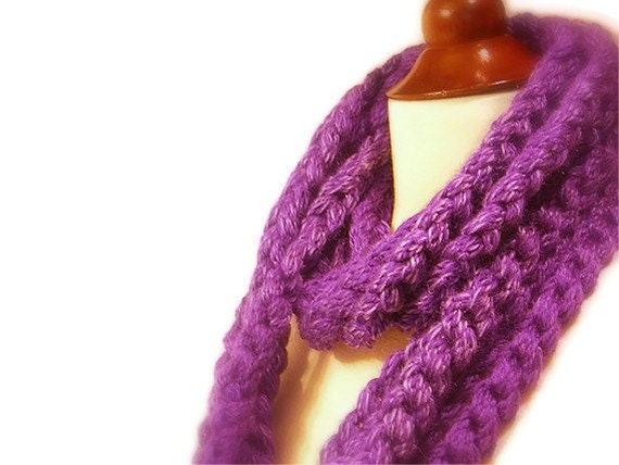 ON SALE Crochet Infinity Scarf, Puple Chunky Chain, Extra long Retro Fashion Accessory