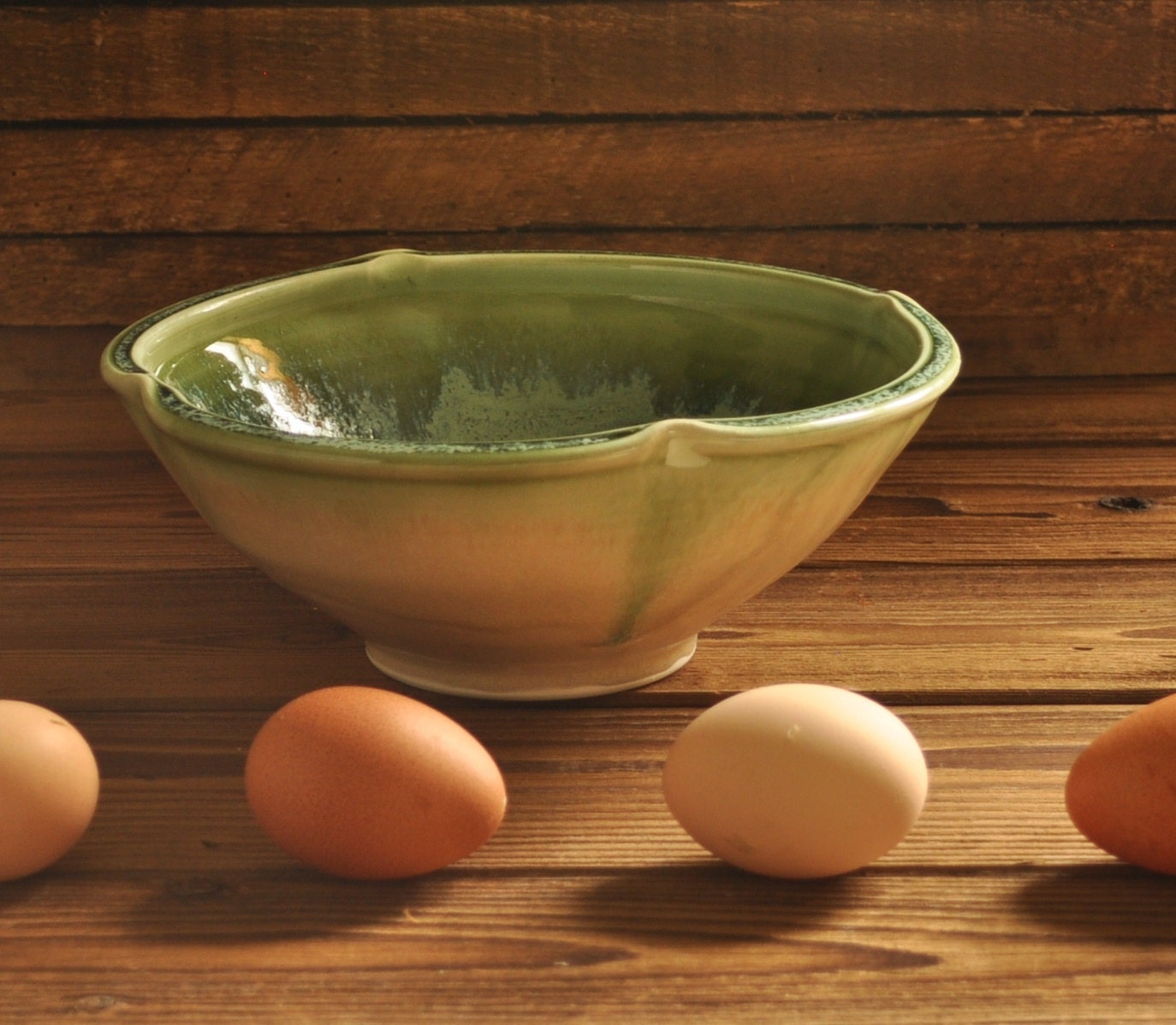 Serving Bowl, with Split Rim