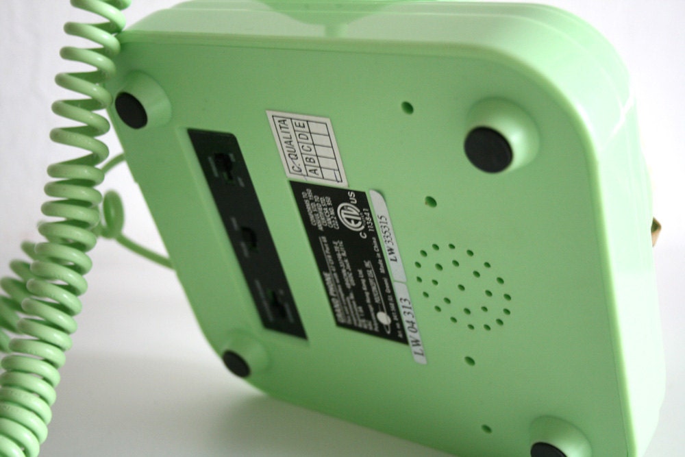 Mint Geen Dial Telephone