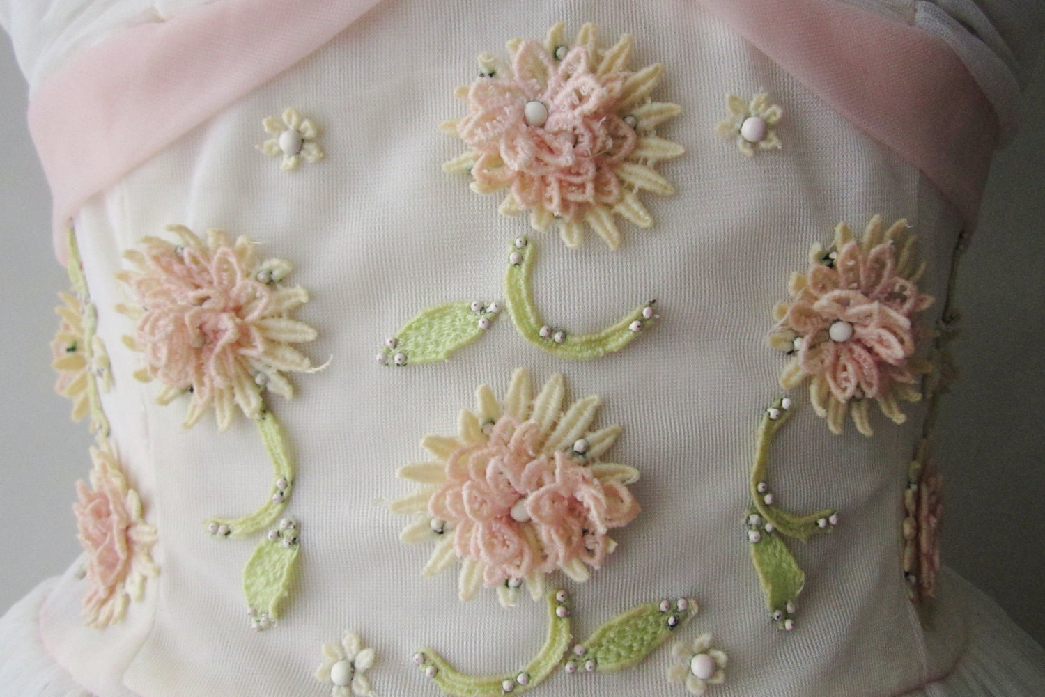 50's Chiffon Dress // Vintage 1950's Ruched White Chiffon Floral Applique Wedding Party Prom Dress Tea Gown XS S
