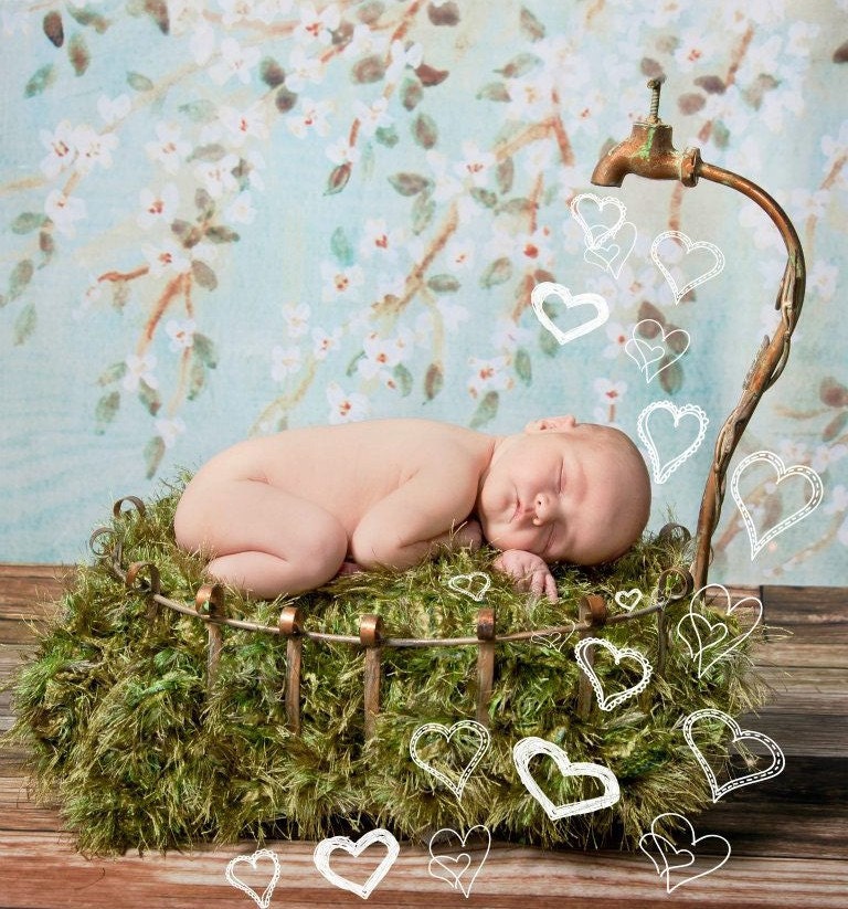 Photo Prop 'Grass' Patch Baby Blanket Photo Props. Green Patch of Grass 2x2 Rug