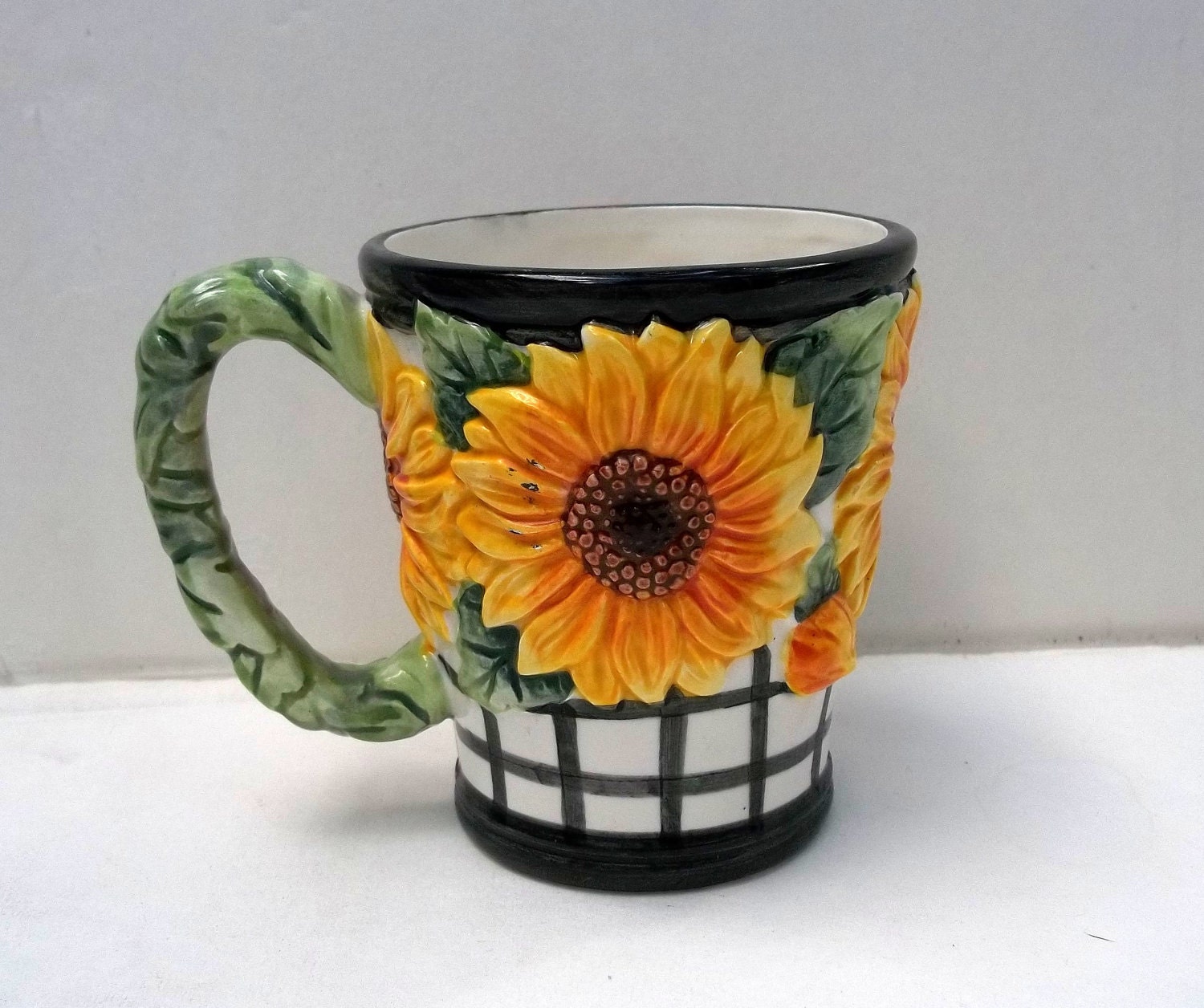 FITZ & FLOYD Bright Yellow Sunflower Collectible Mug