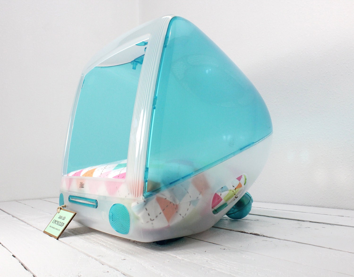 Upcycled Apple Computer Pet Bed - iMac - "Think different"
