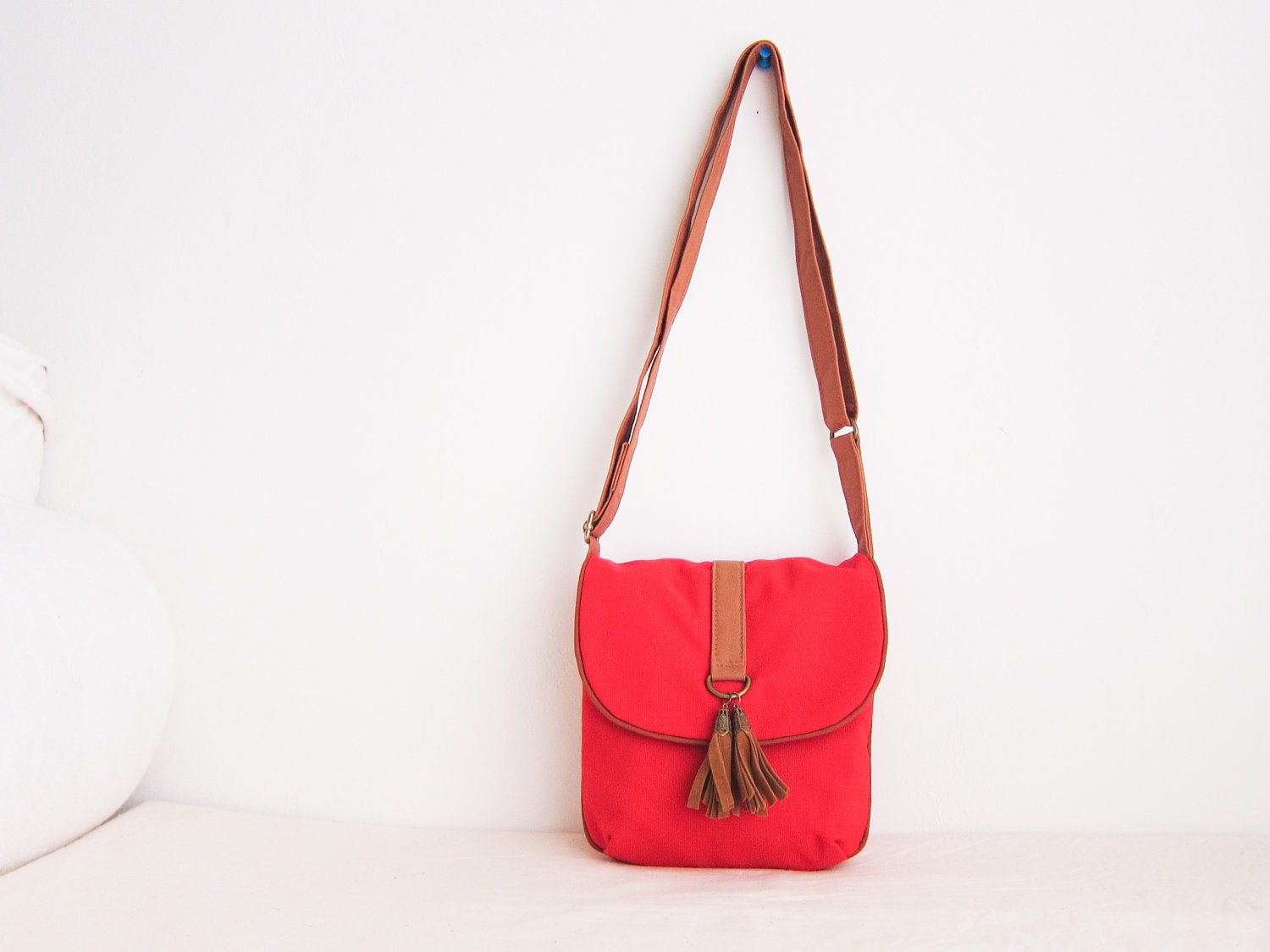 Mini Everyday Handbag--Daisy Red (stain, mildew, abrasion, and sunlight resistance exterior fabric))