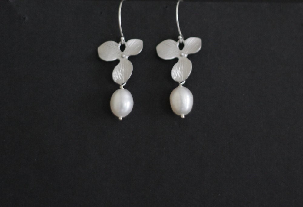 Bridal Earring Gift Orchid with Freshwater Pearl Sterling Silver Wedding Bridesmaid Earrings Bridesmaid Gift