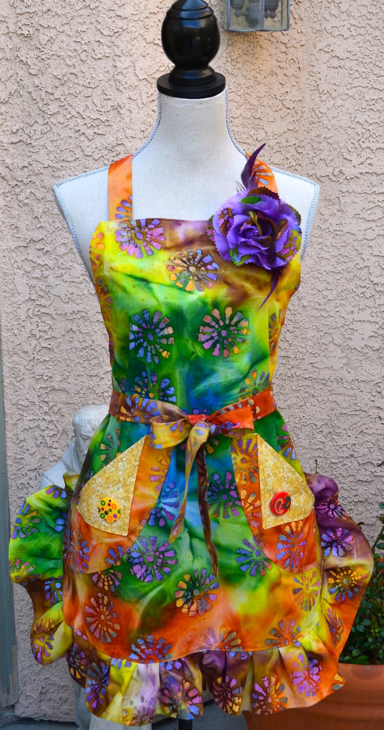 You're Gravy Will Be Wavy In This Woodstock Tye Dyed Inspired Apron