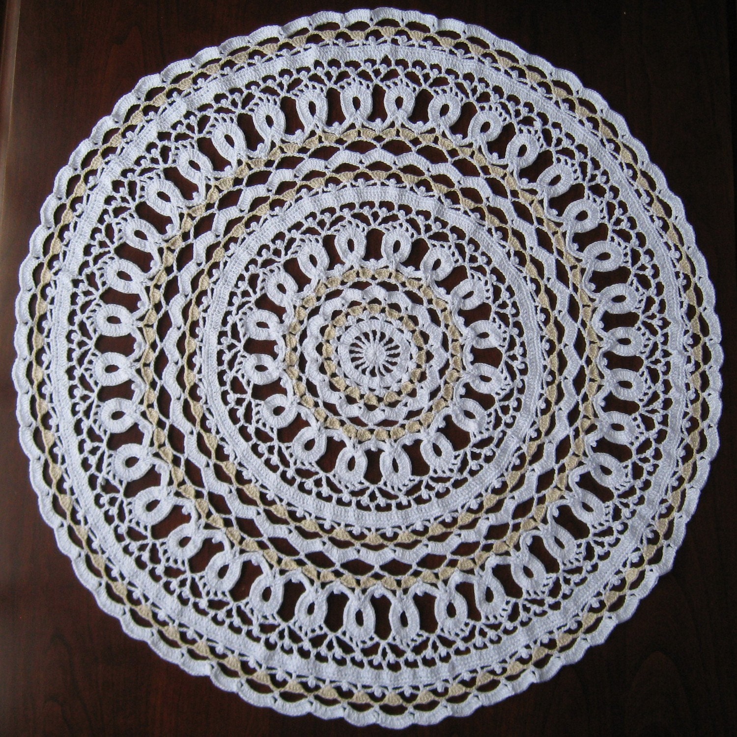 lace table