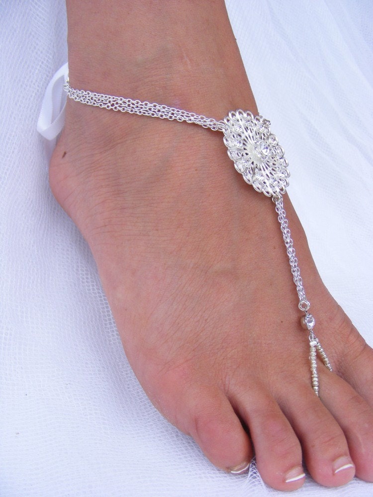 Barefoot Sandals, Barefoot Jewelry, Beach wedding sandals for Destination Wedding. BEYONCE Medium.