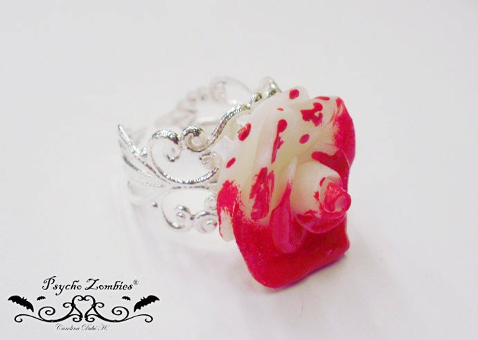 Alice in Wonderland Painted white to red Rose adjustable ring silver