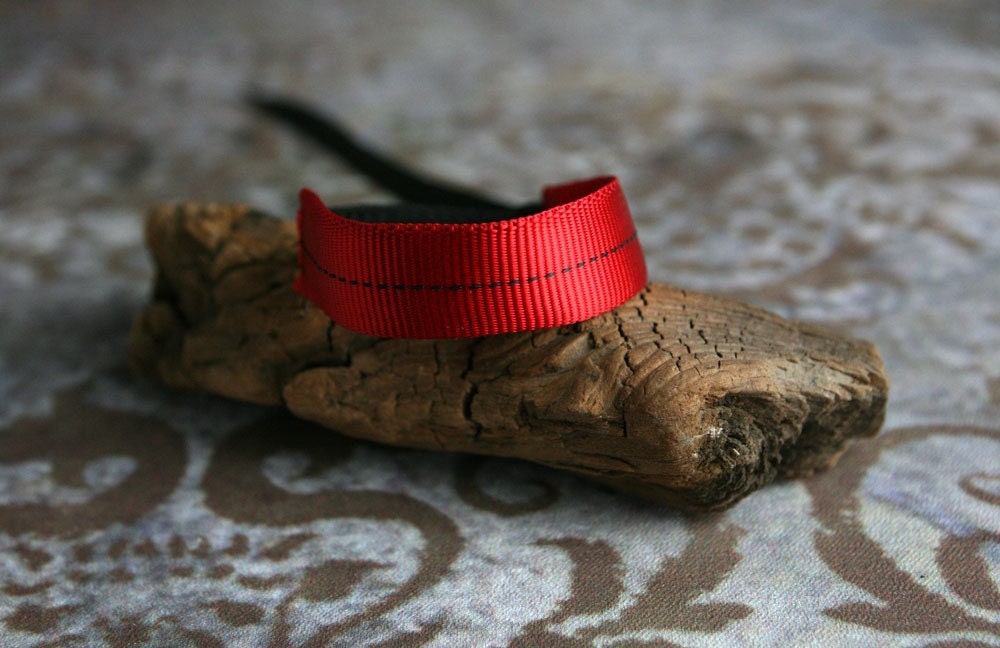 New Color - Red and Black DSLR Wrist Strap Camera Strap
