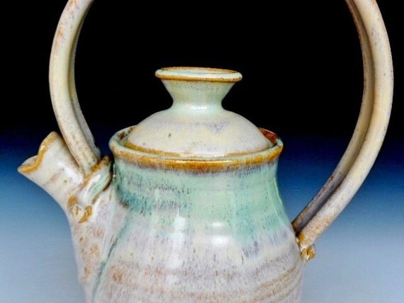 Large 54 oz.Teapot Cream Green