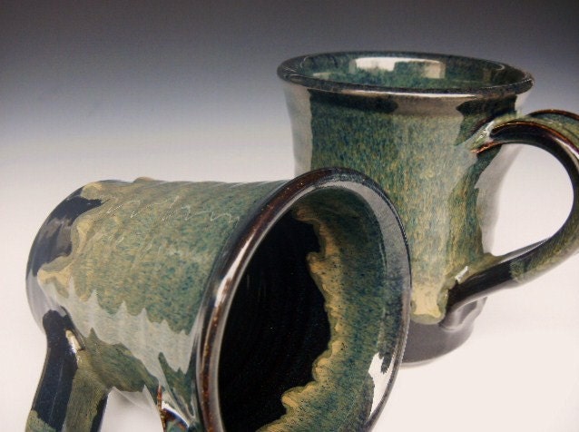 Coffee Mug Green-Black Glaze