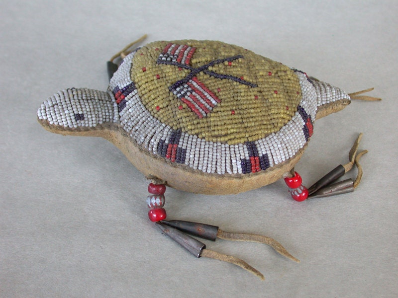 Sioux Beaded Umbilical Cord Turtle Fetish American Flags - OldWestGems