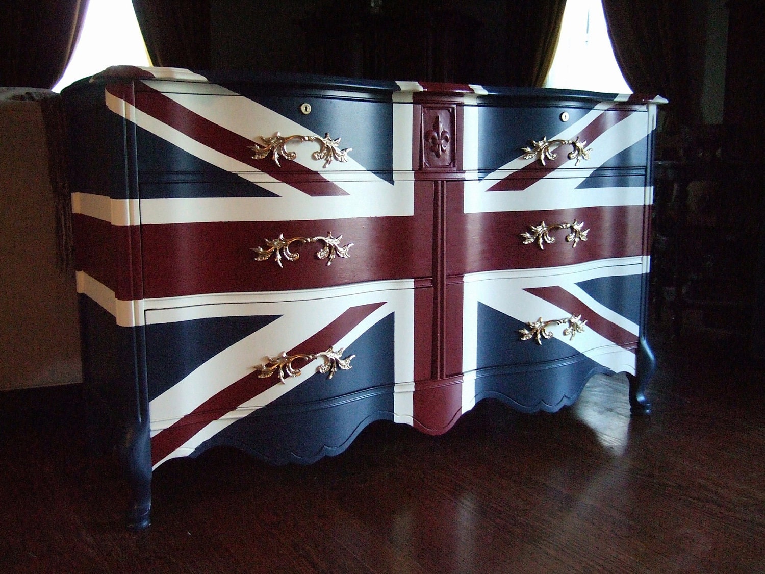 Waving Union Jack Dressers / Buffets