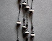 Zebra necklace - continuous - black, ivory
