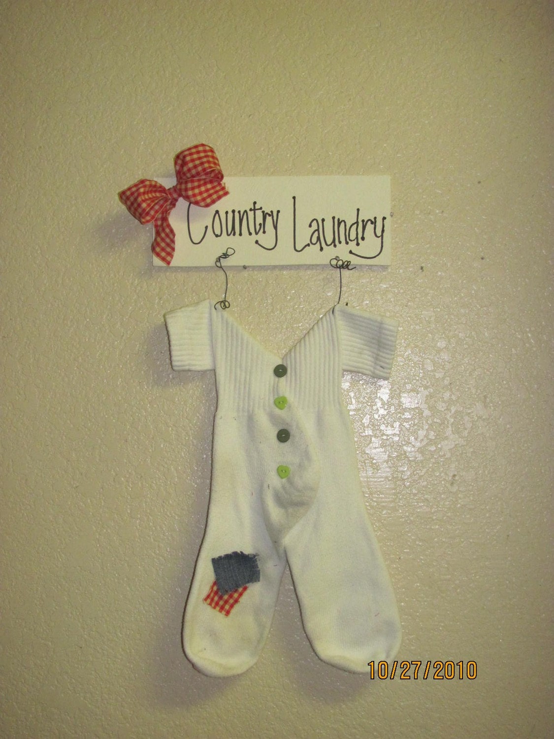 Country laundry sign