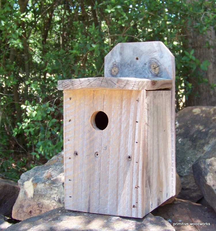 Birdhouse Wooden Nestbox Primitive Rustic - Reclaimed Wood, Weathered Natural Rough Cedar