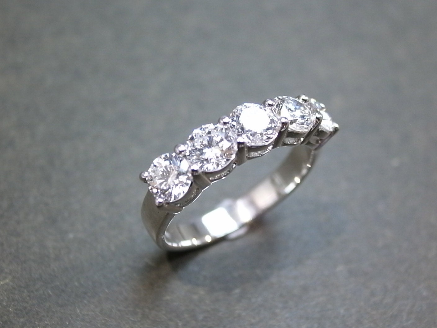 Diamond Wedding Ring in 18K White Gold