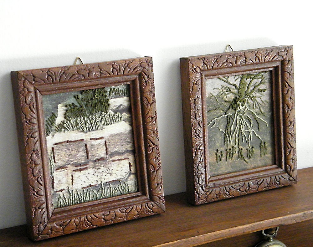Mintook -2 Embroidery pictures on colored printed fabric with antique style wood frame