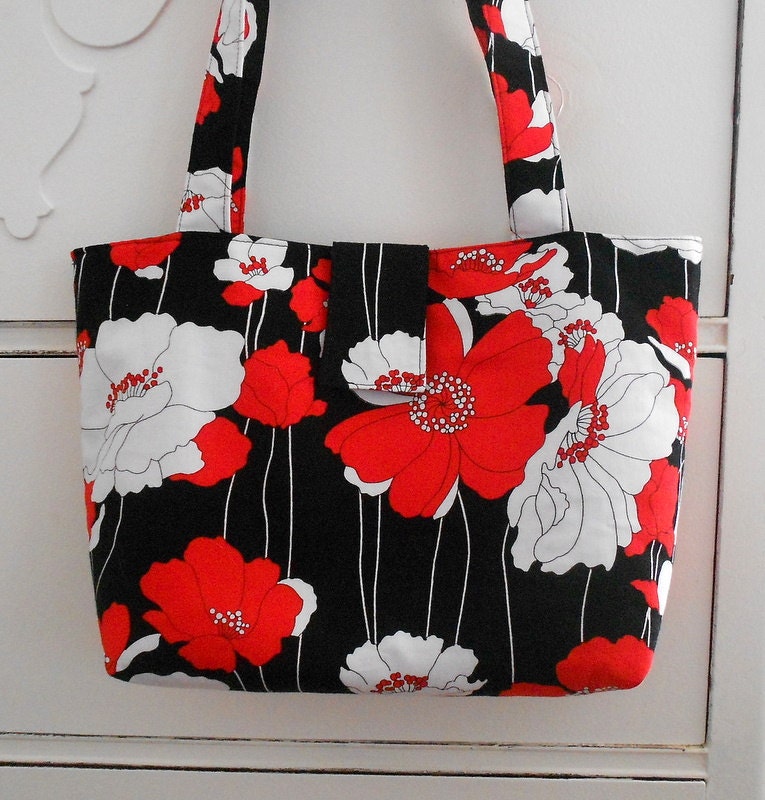 Poppies in Black Tote